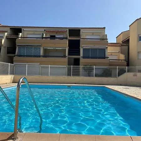 Avec Piscine, Terrasse Et Parking, Proche Commodites - Fr-1-387-206 *