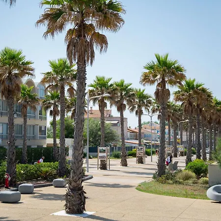 Avec Piscine, Terrasse Et Parking, Proche Commodités - Fr-1-387-206